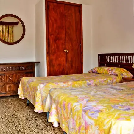 Hostal Alocs Playa DPlaya Des Figueral Zimmer foto